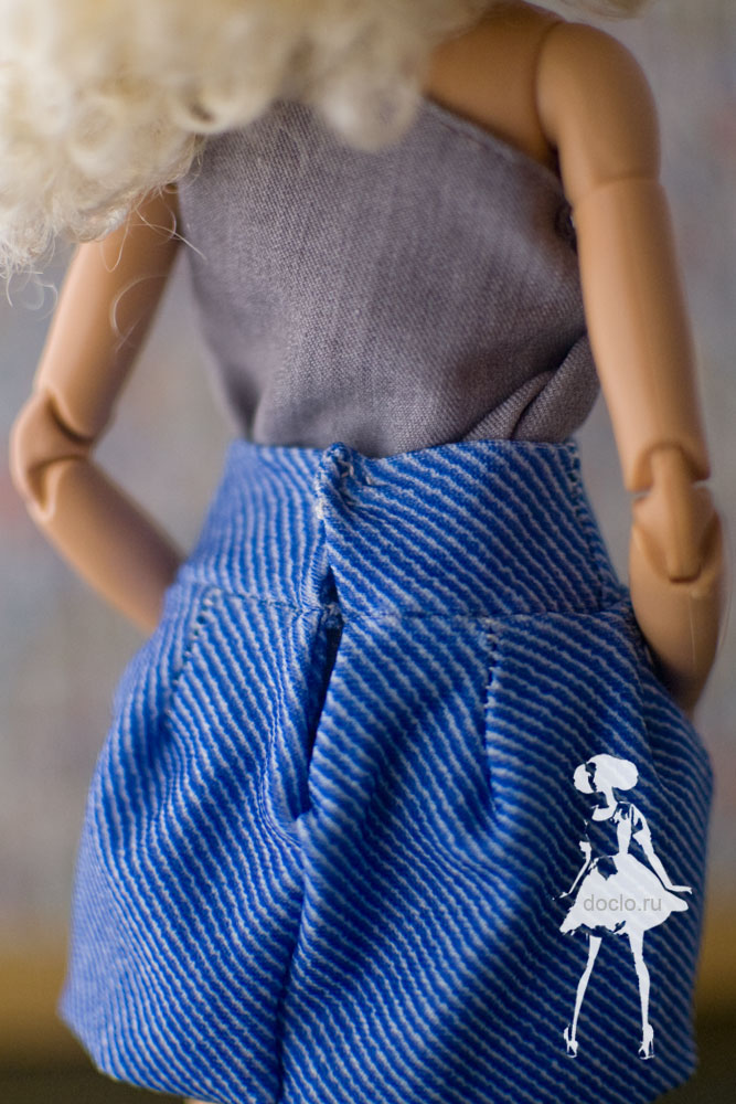Фотография куклы barbie увеличенная застежка на юбке